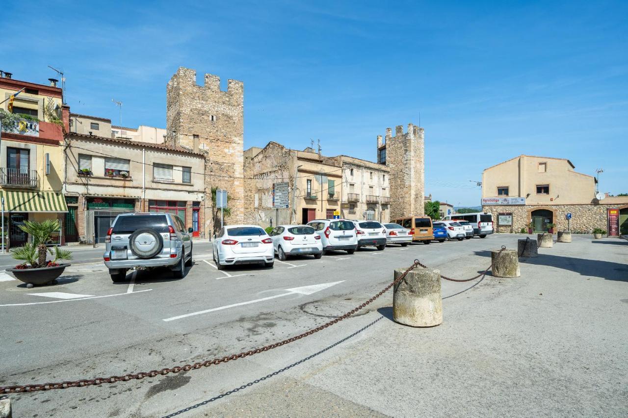 Hauzify I Vila Ducal Montblanc Buitenkant foto