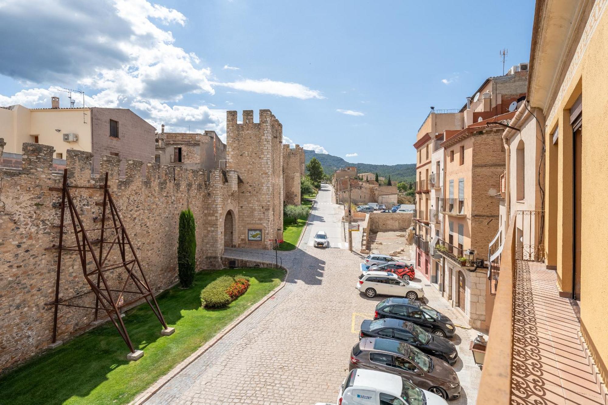 Hauzify I Vila Ducal Montblanc Buitenkant foto
